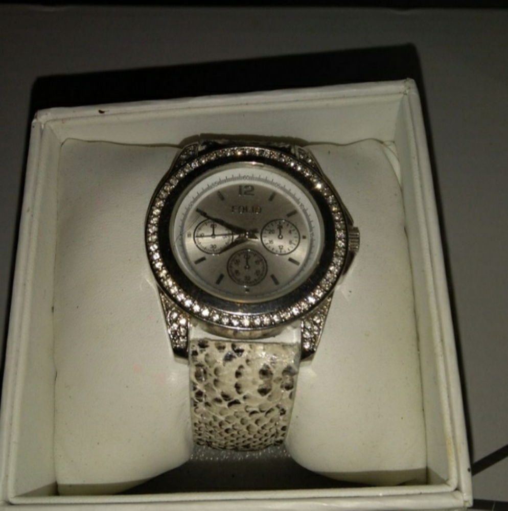 Folio watch